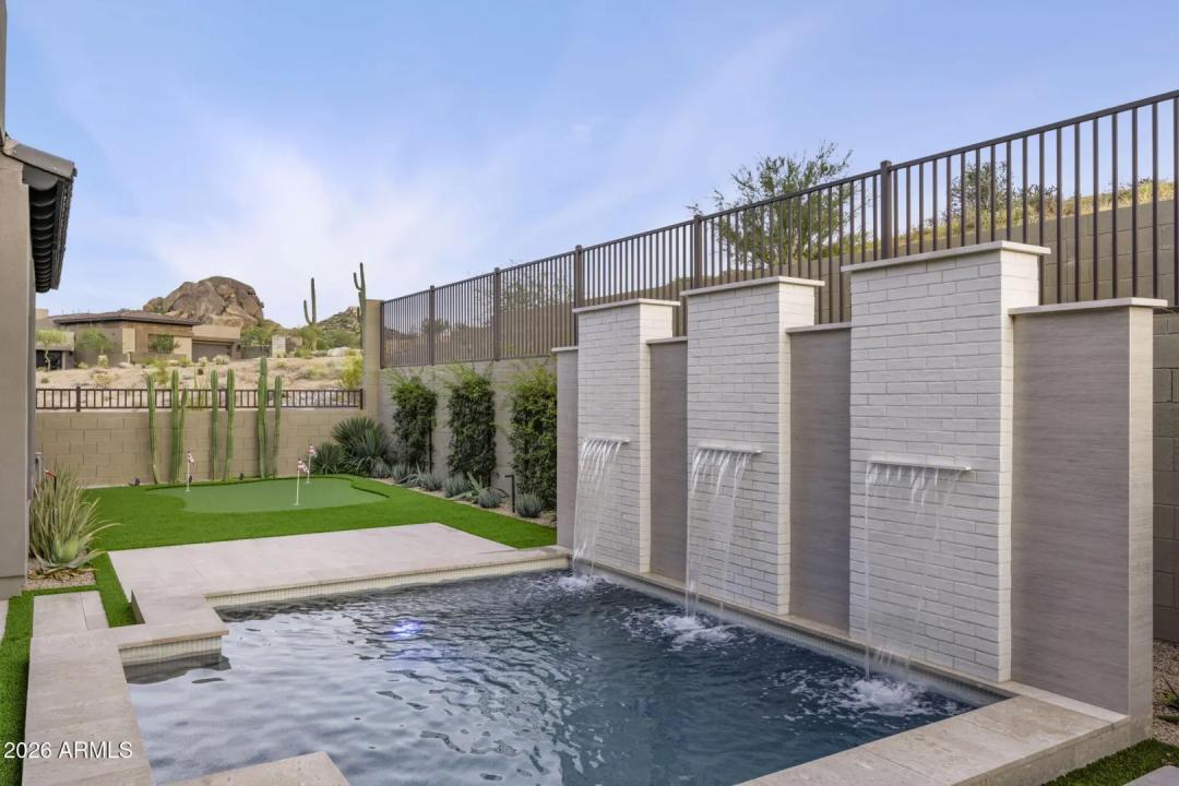Real Estate Picture 41
