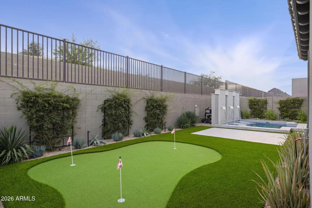 Real Estate Picture 48