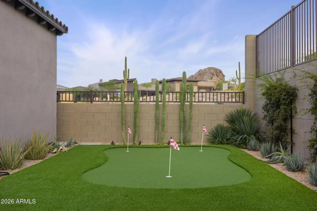 Real Estate Picture 49