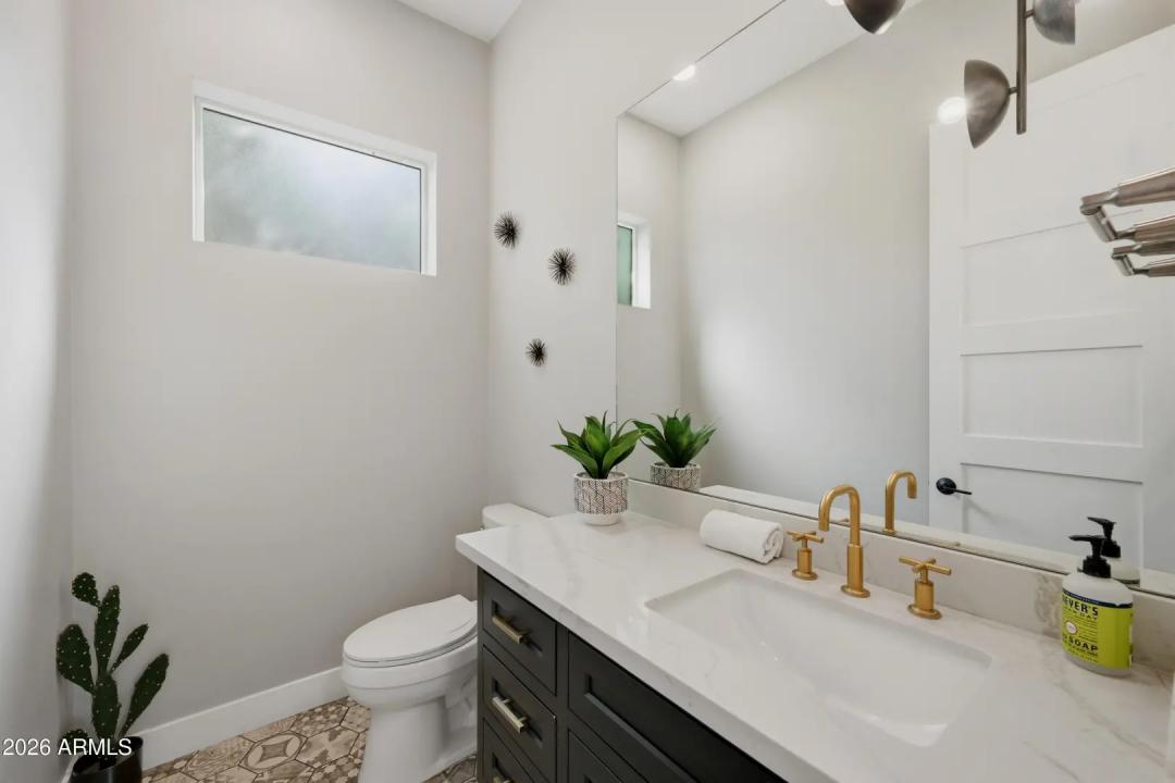 Real Estate Picture 26