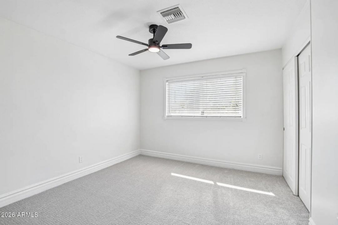 Real Estate Picture 10