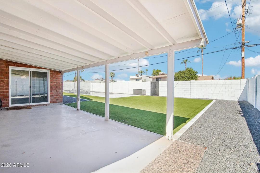 Real Estate Picture 13