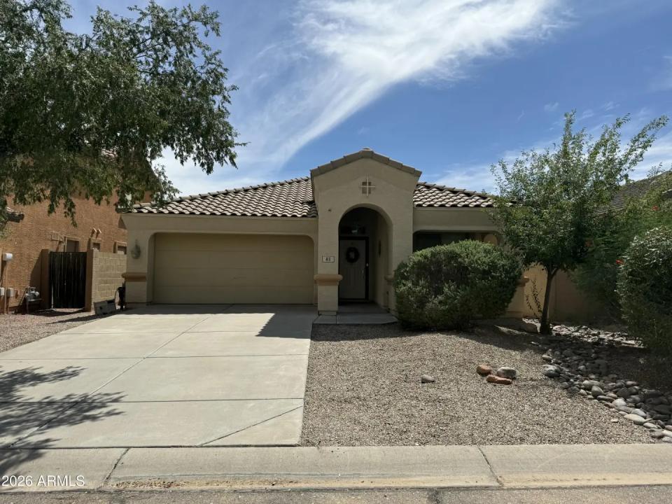 Real Estate Picture 4