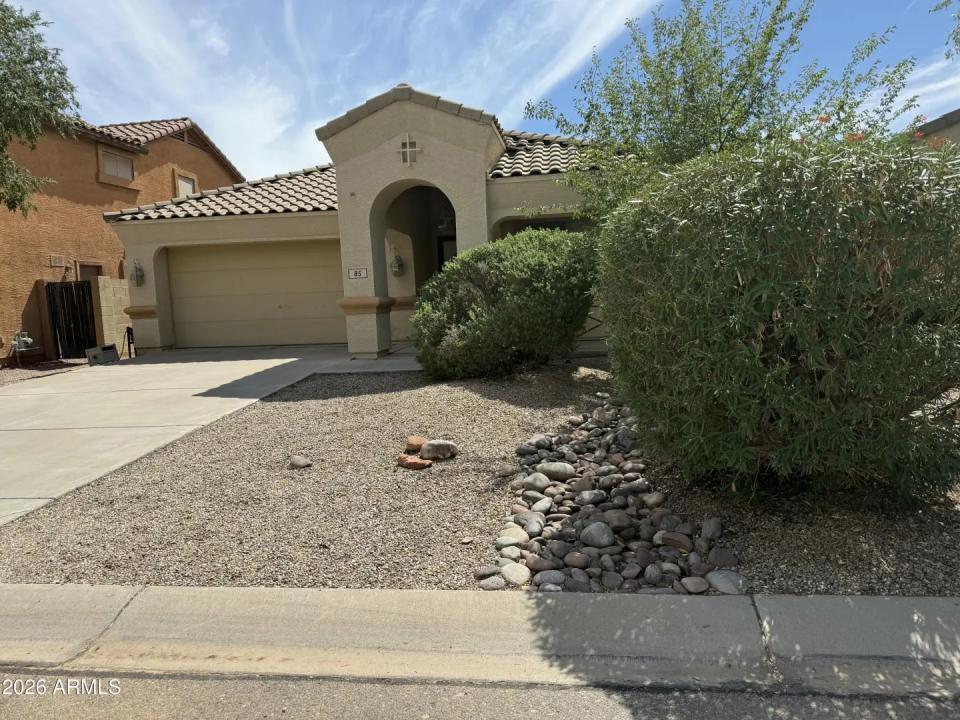 Real Estate Picture 7