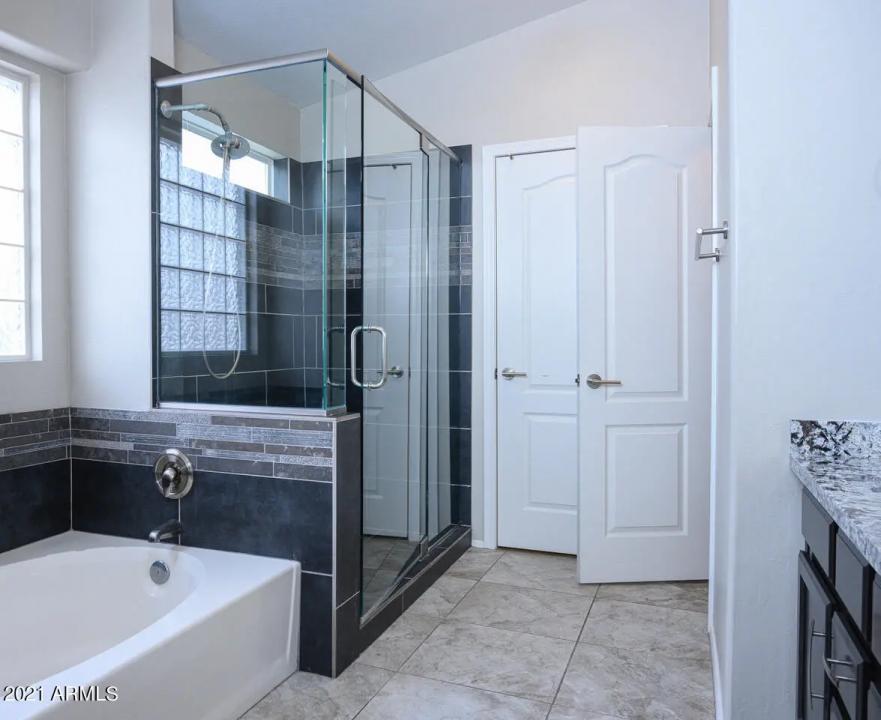 Real Estate Picture 13