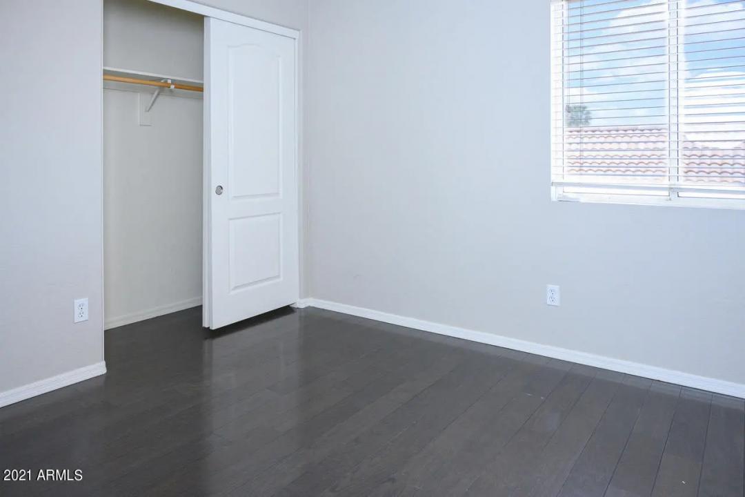 Real Estate Picture 18