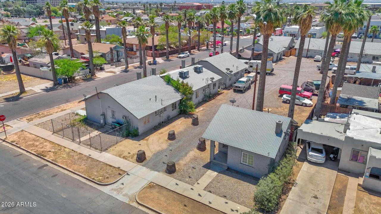 Real Estate Picture 5