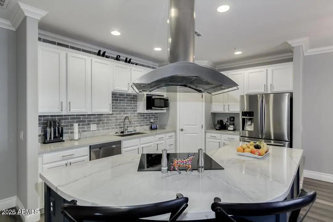 Real Estate Picture 6