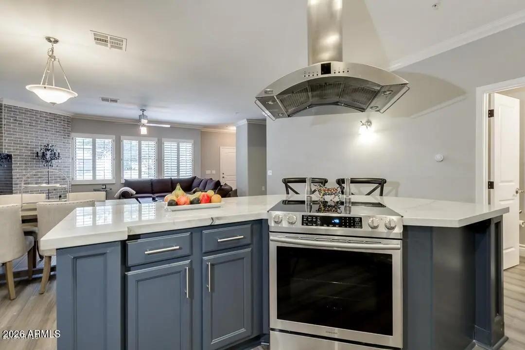 Real Estate Picture 3