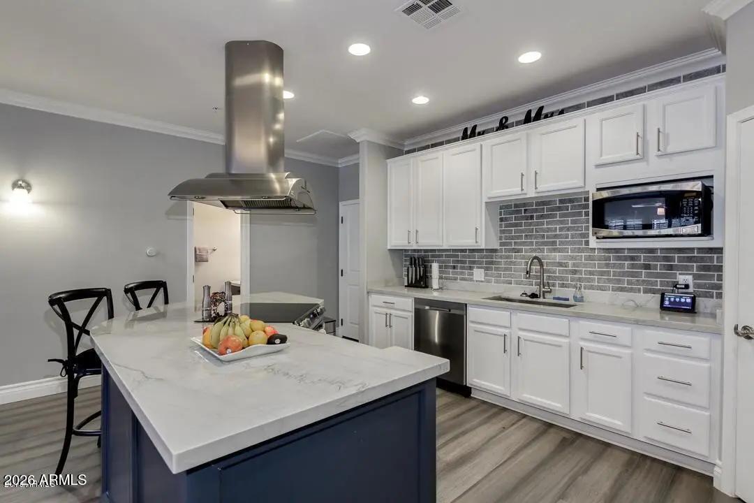 Real Estate Picture 5