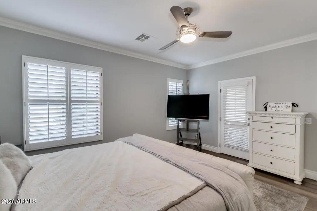 Real Estate Picture 12