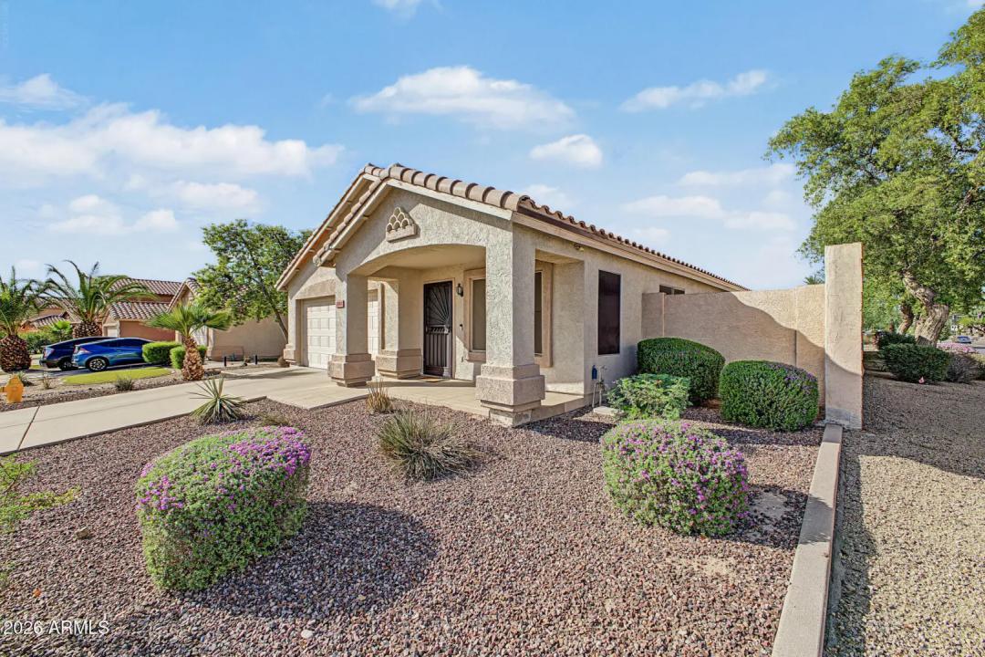 Real Estate Picture 3