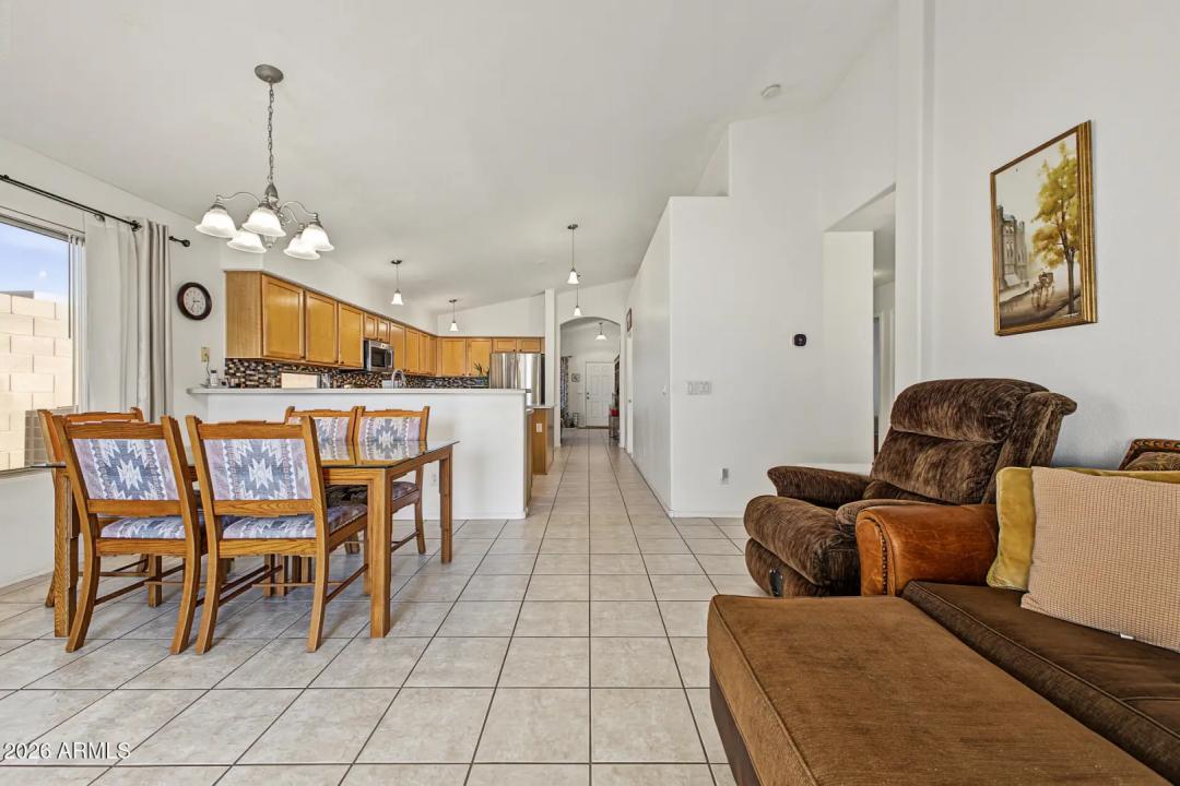 Real Estate Picture 9