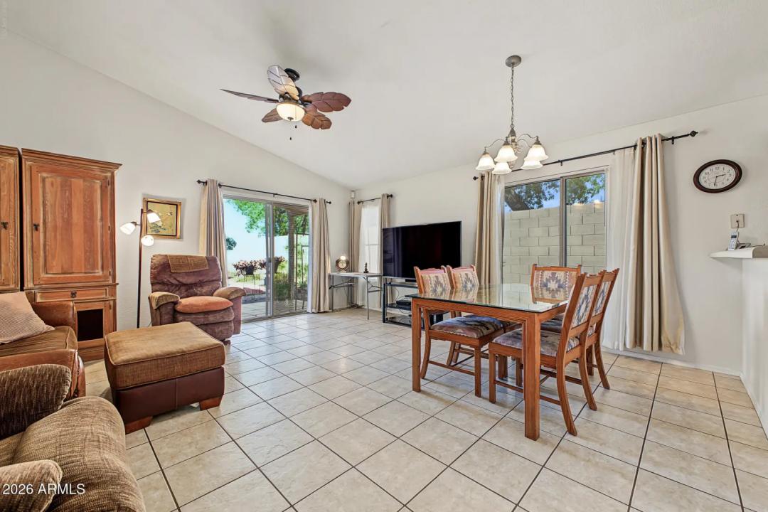 Real Estate Picture 10