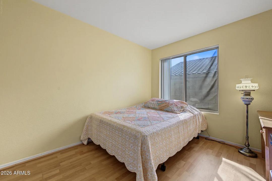 Real Estate Picture 18