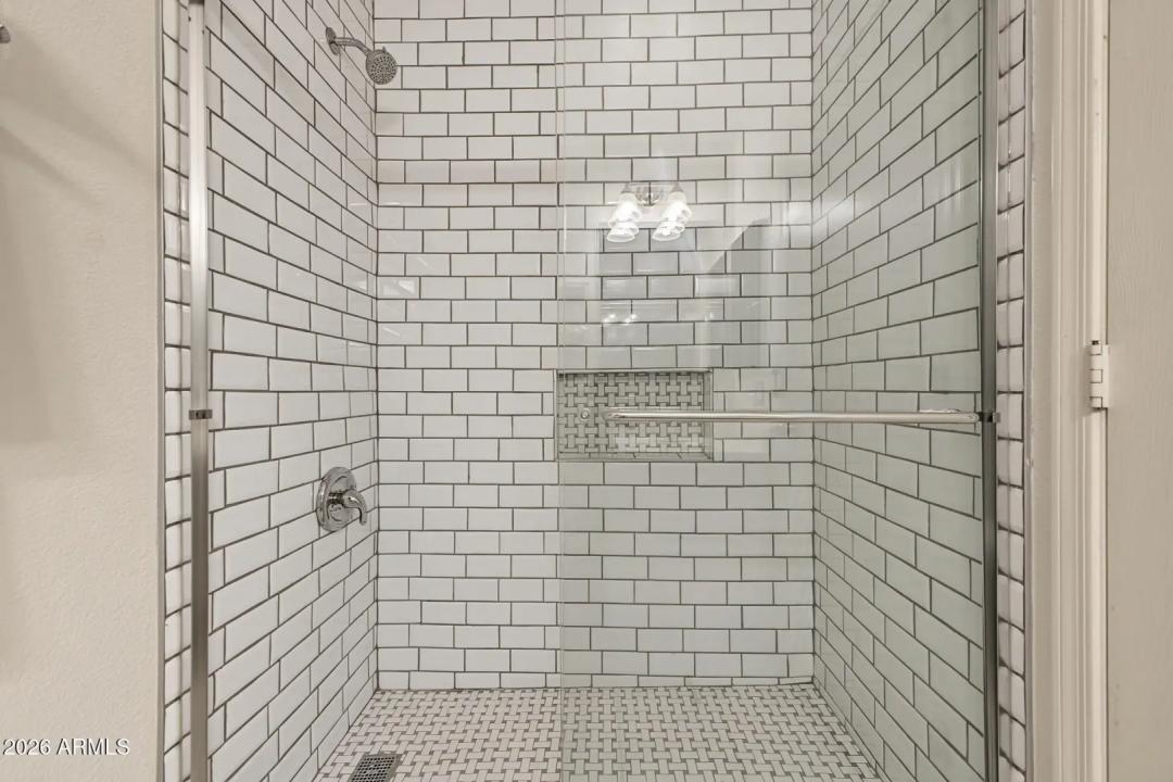 Real Estate Picture 21