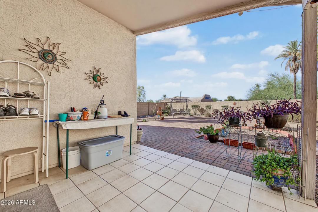 Real Estate Picture 23
