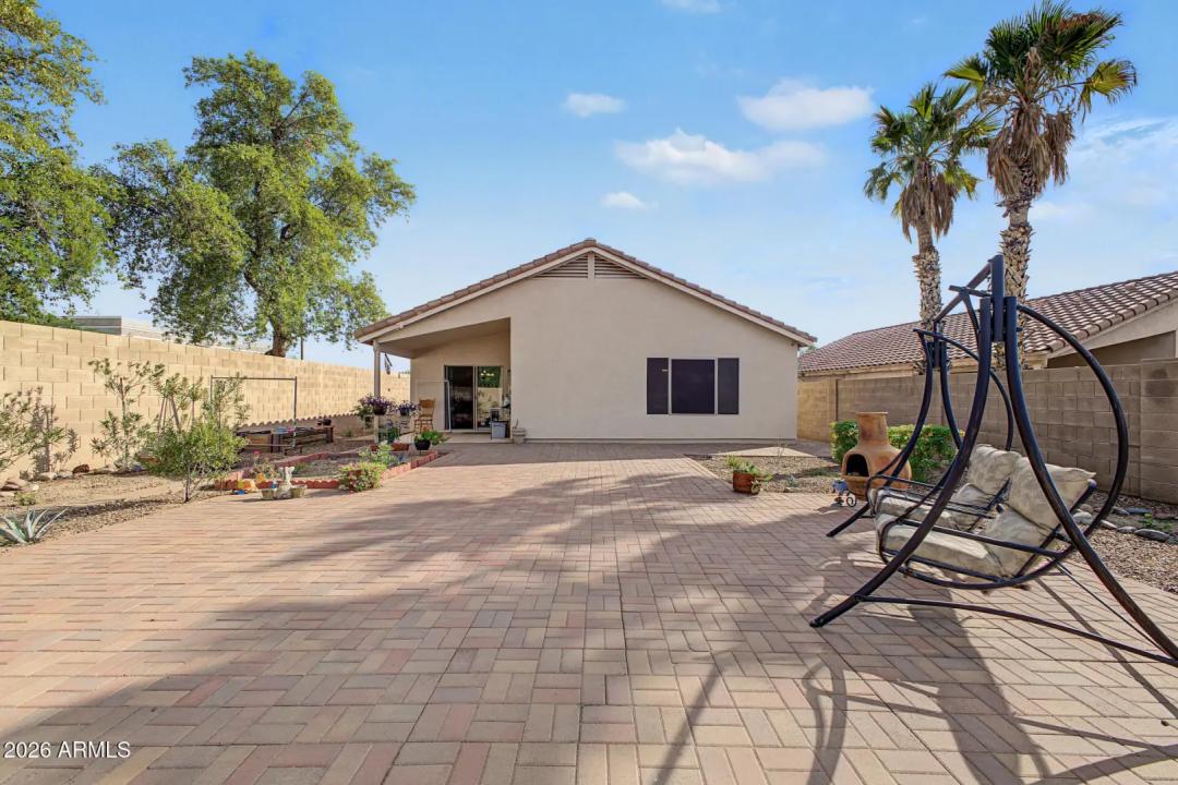 Real Estate Picture 24