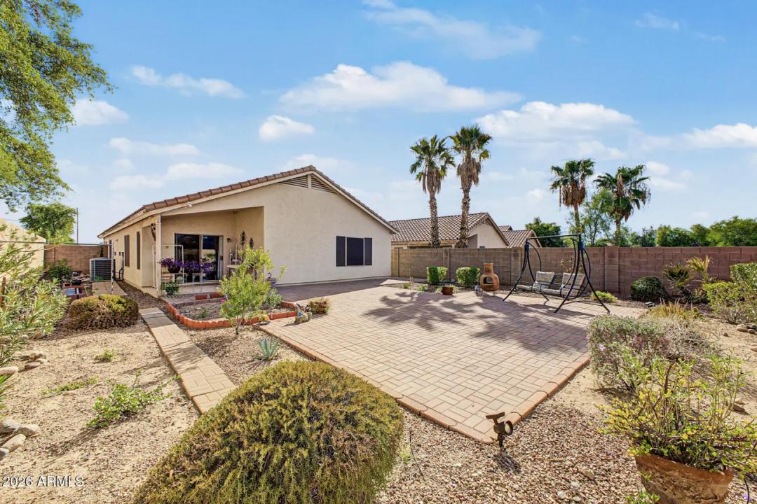Real Estate Picture 25