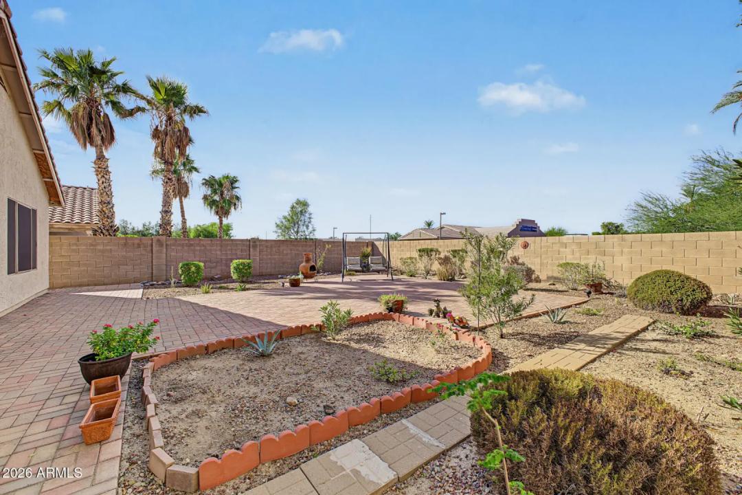 Real Estate Picture 26