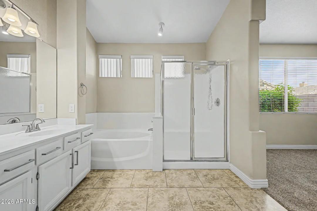 Real Estate Picture 10