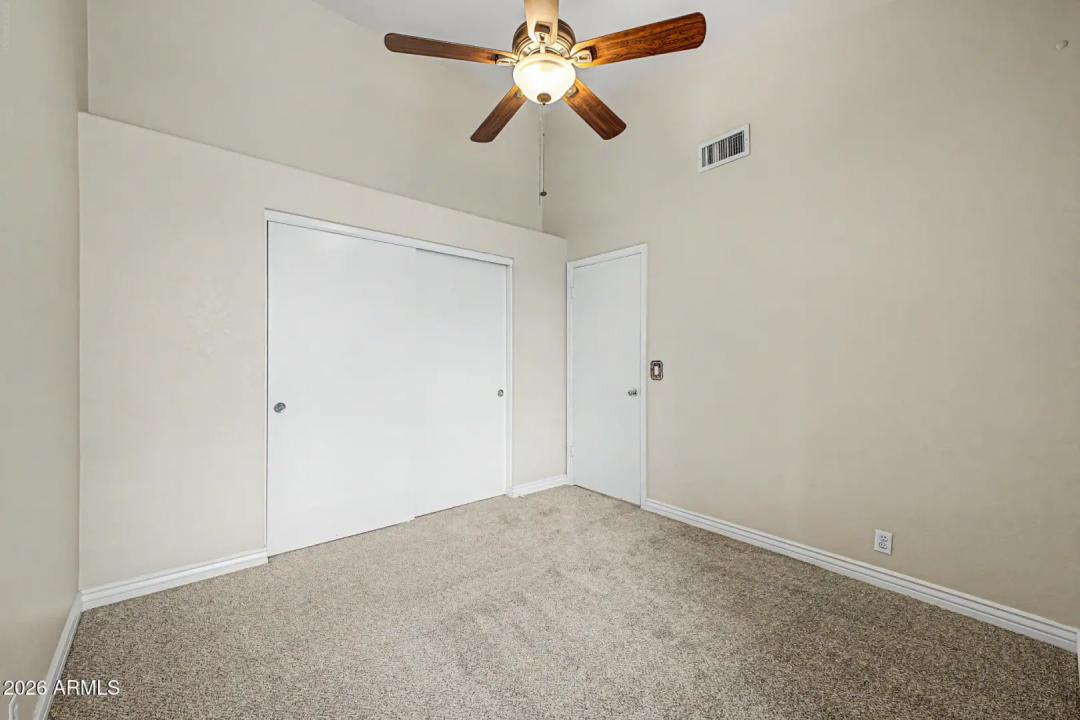 Real Estate Picture 18