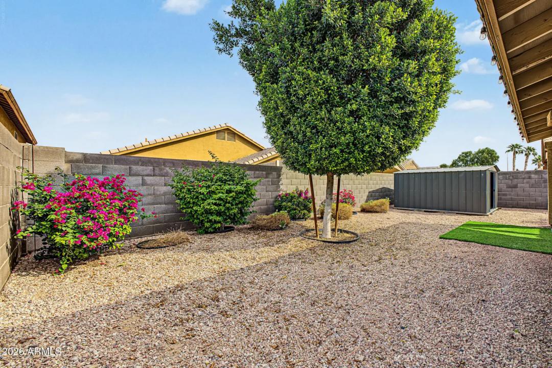 Real Estate Picture 28