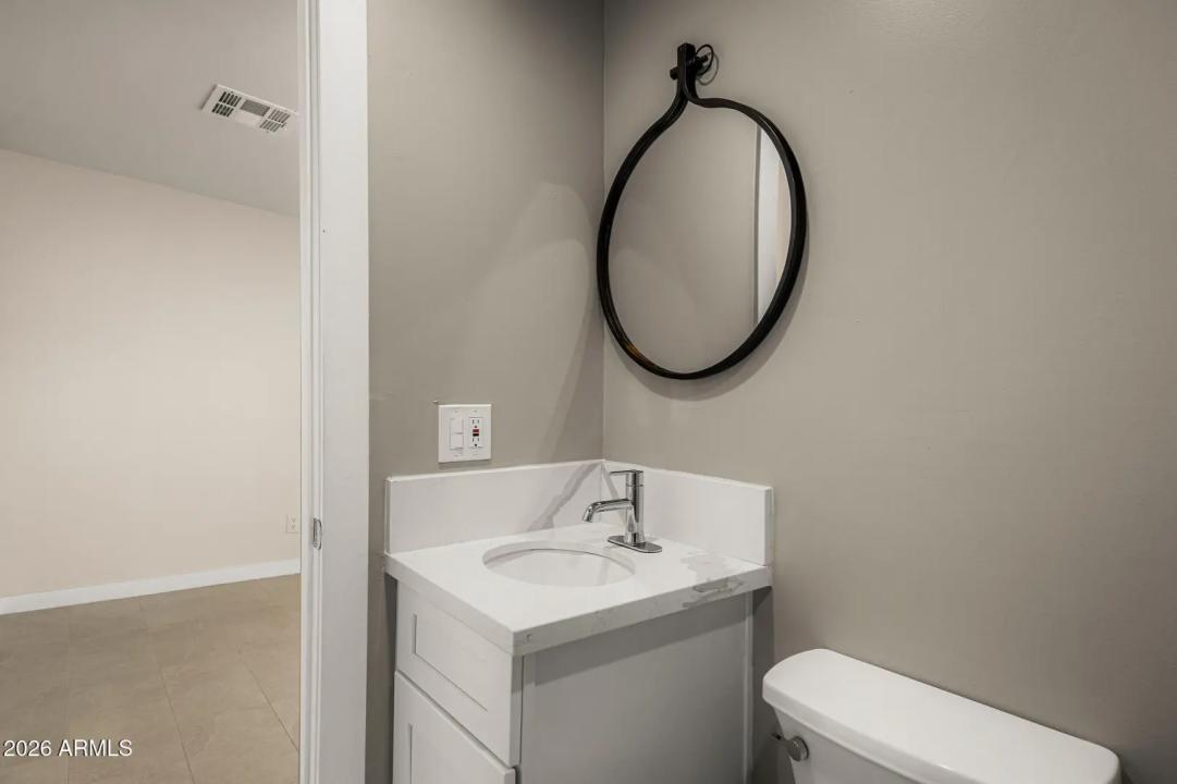 Real Estate Picture 13