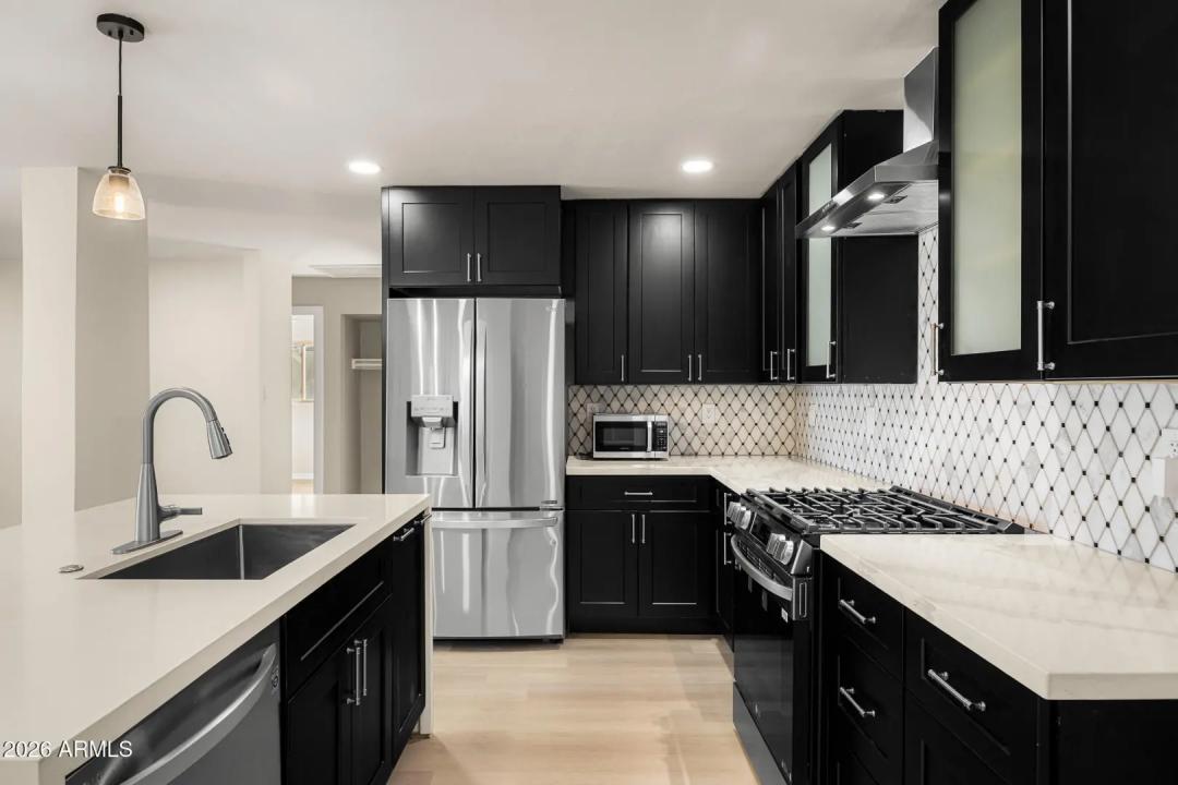 Real Estate Picture 2