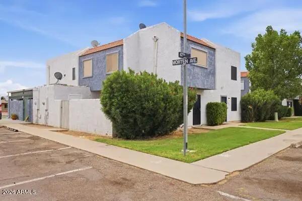 Real Estate Picture 3