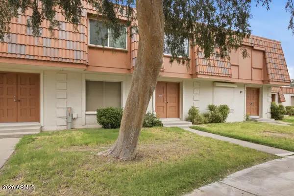 Real Estate Picture 5