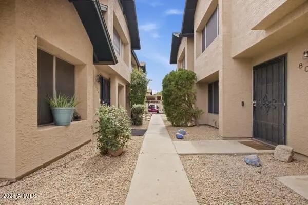 Real Estate Picture 5