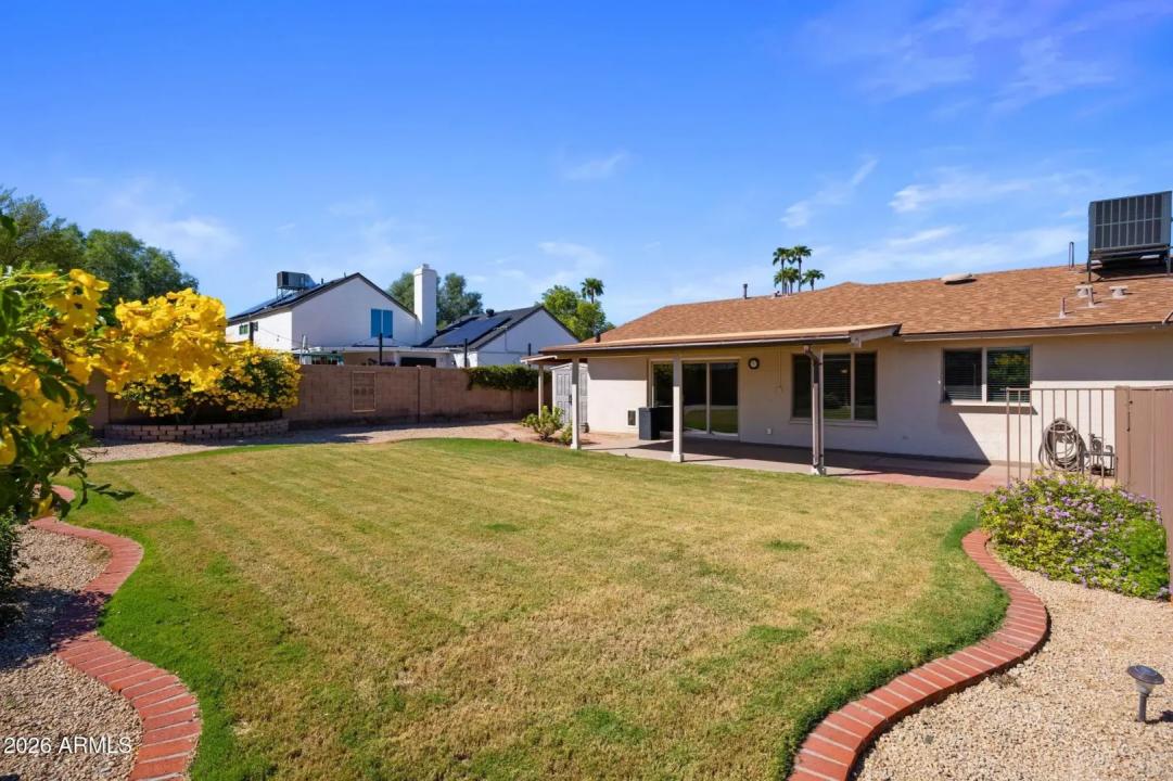 Real Estate Picture 25