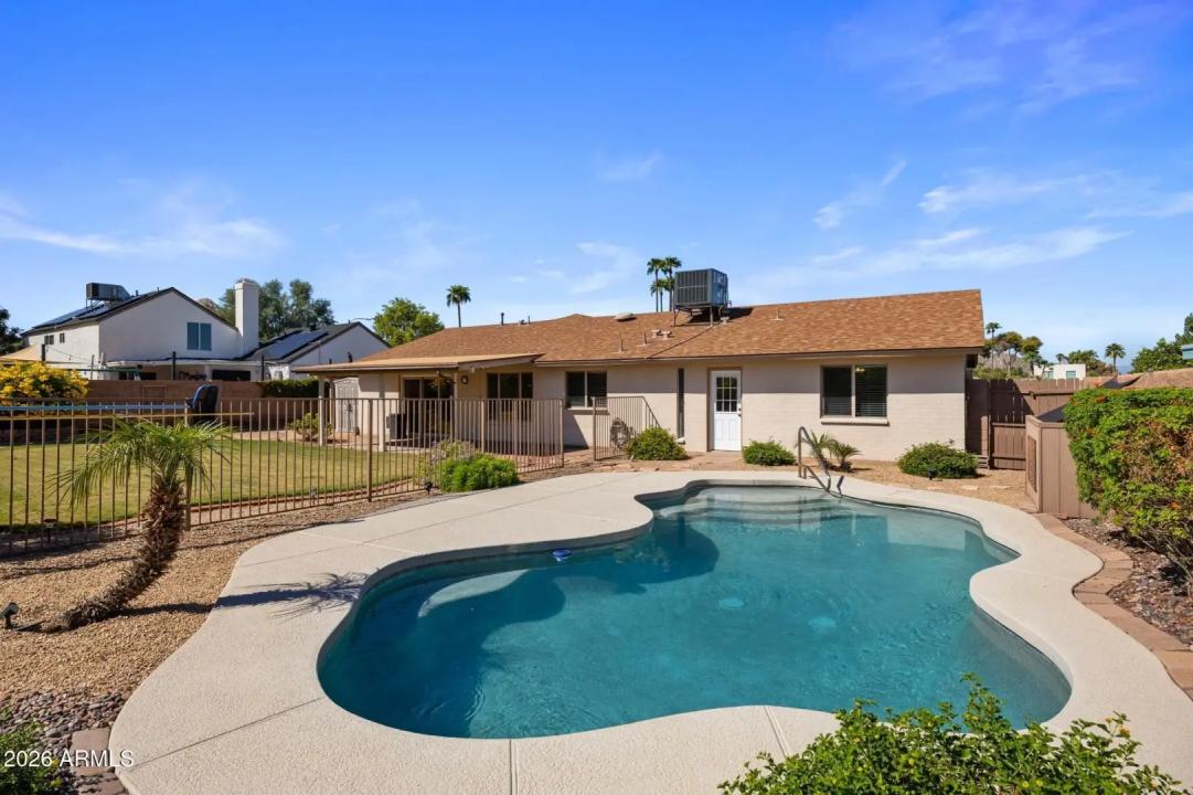 Real Estate Picture 28