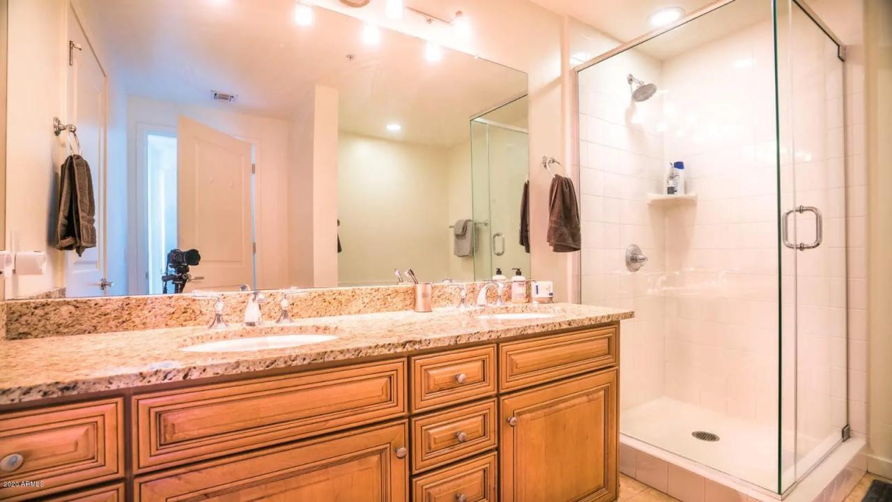 Real Estate Picture 5