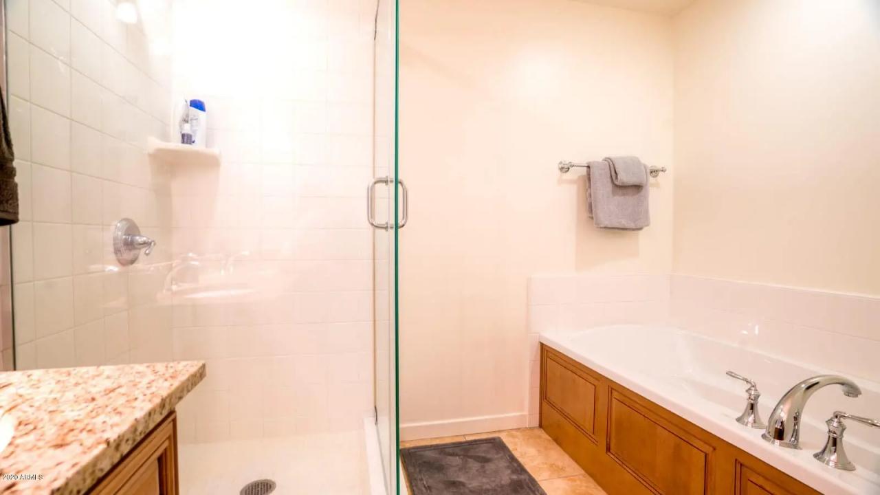 Real Estate Picture 6