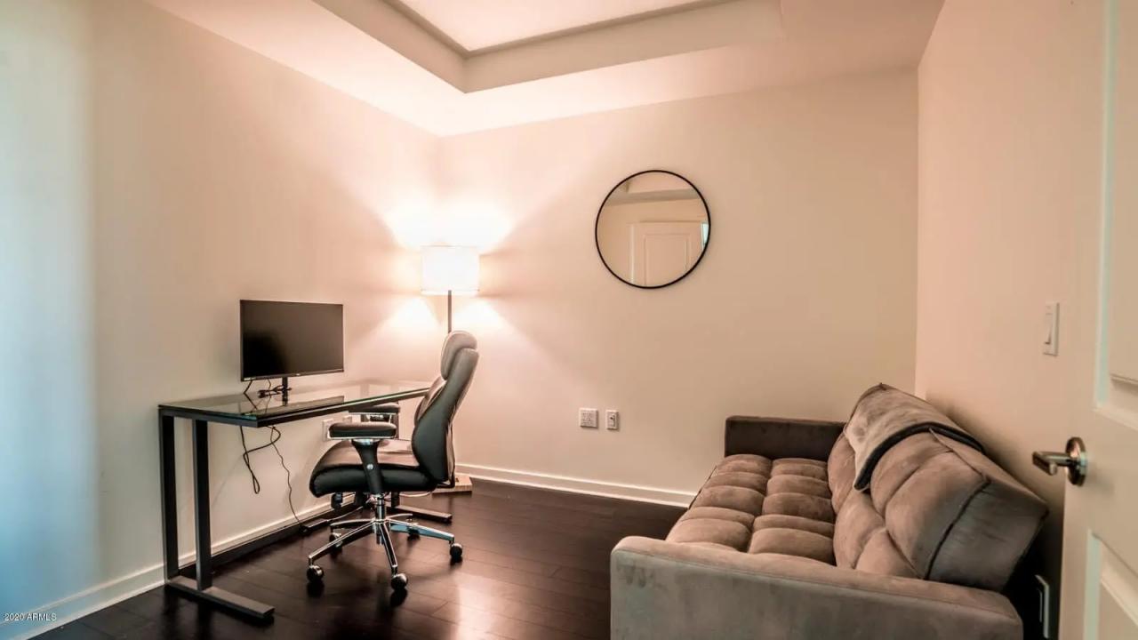 Real Estate Picture 7