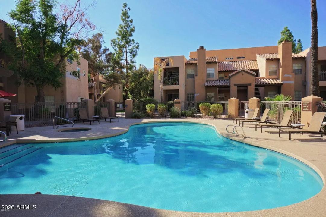 Real Estate Picture 9