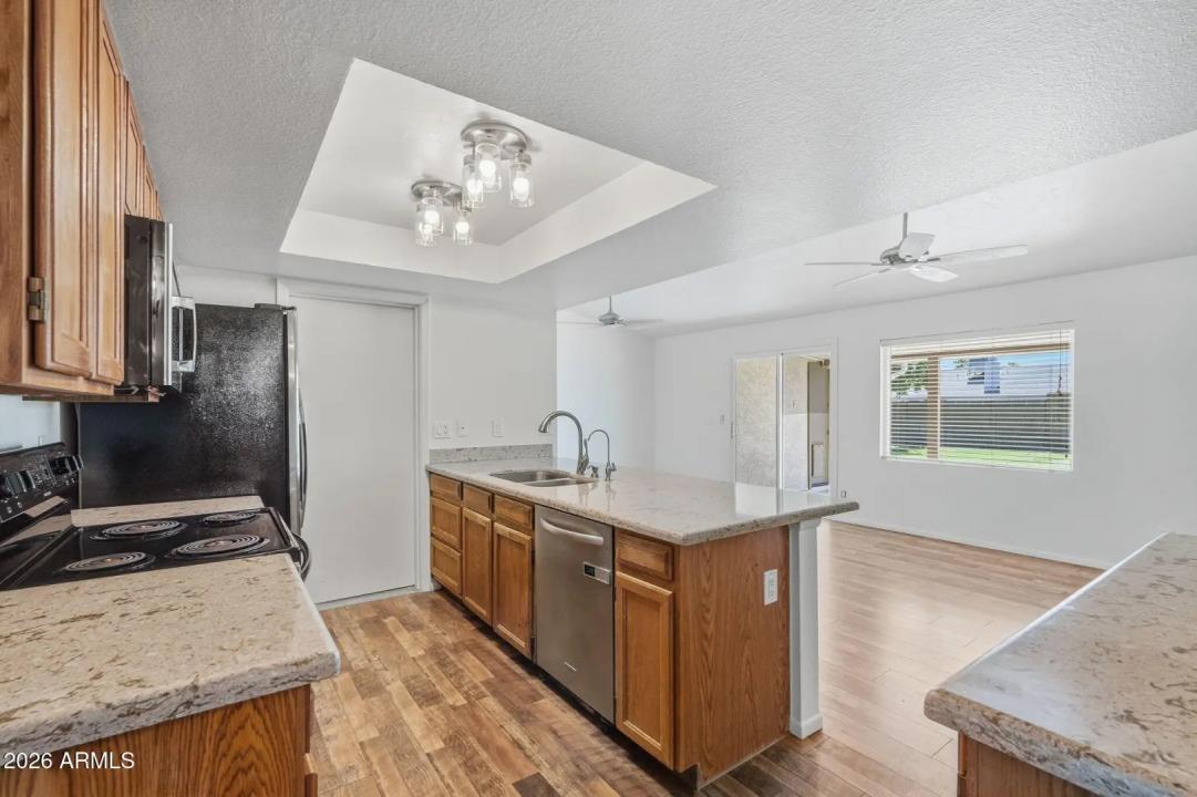 Real Estate Picture 5