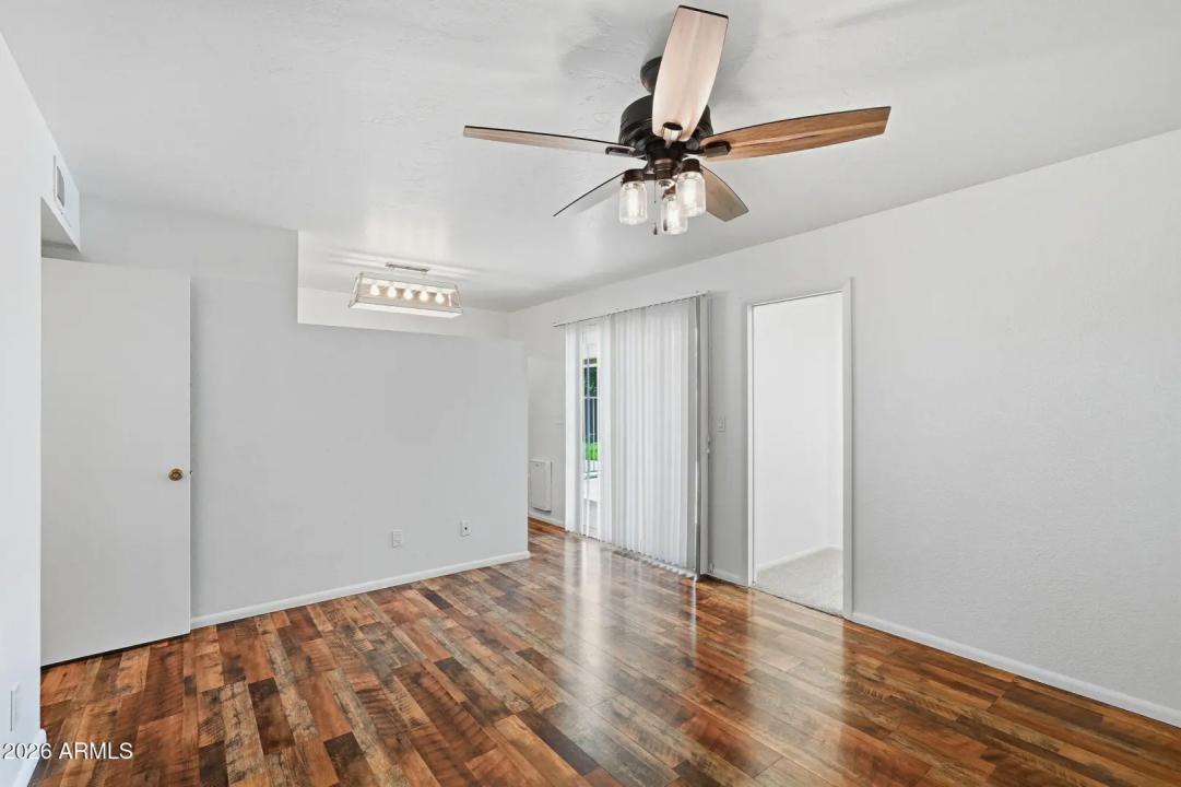 Real Estate Picture 22