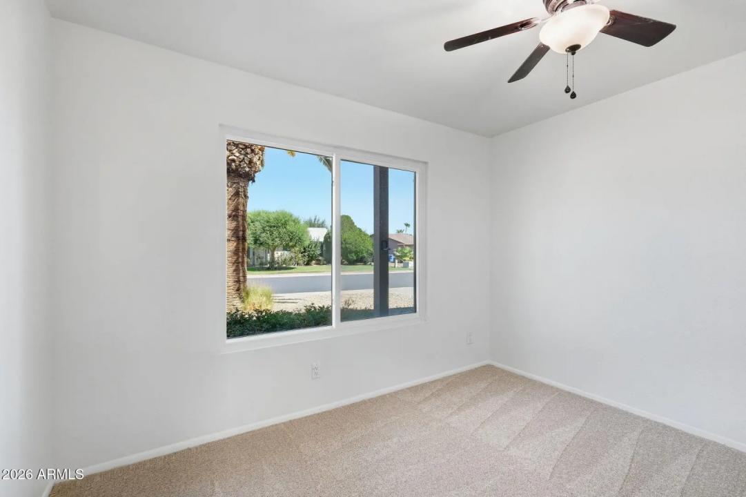 Real Estate Picture 14