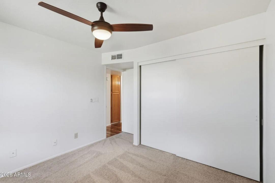 Real Estate Picture 17