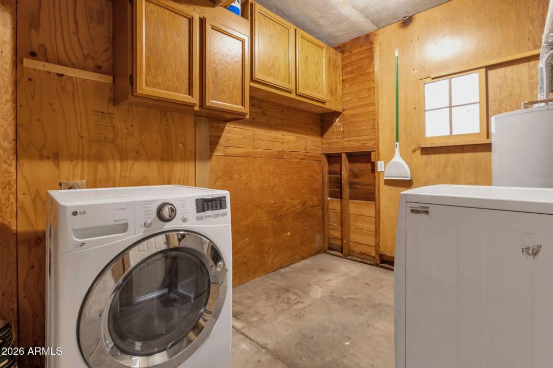 Real Estate Picture 28