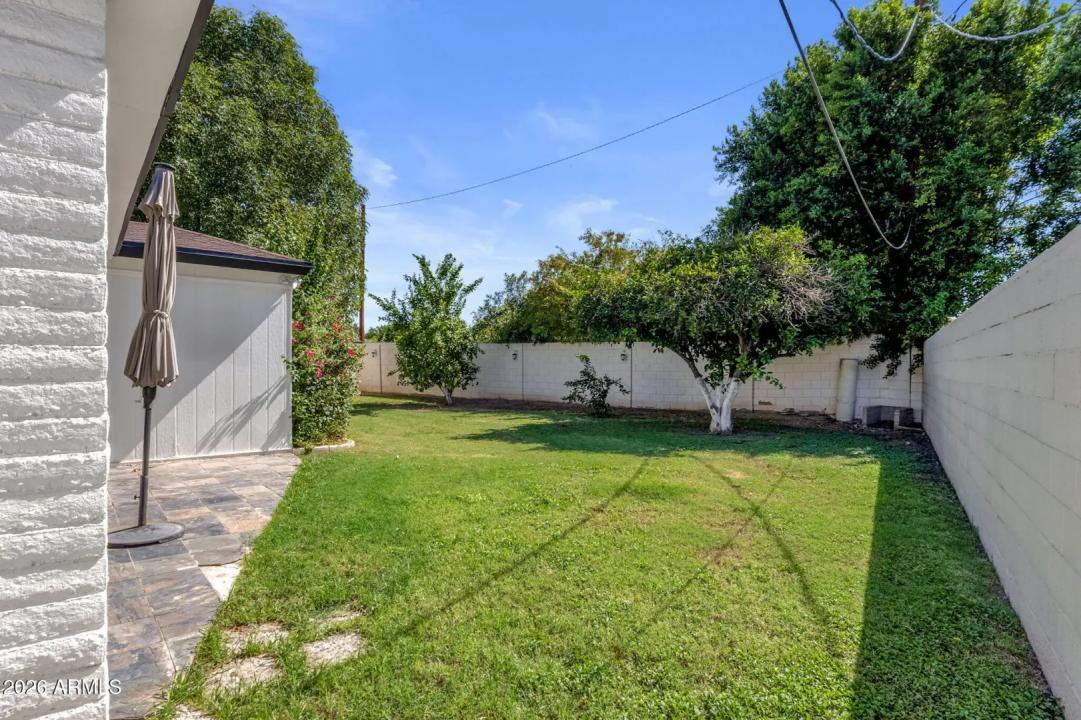 Real Estate Picture 25