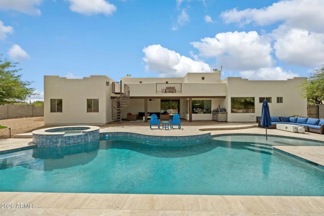Real Estate Picture 2