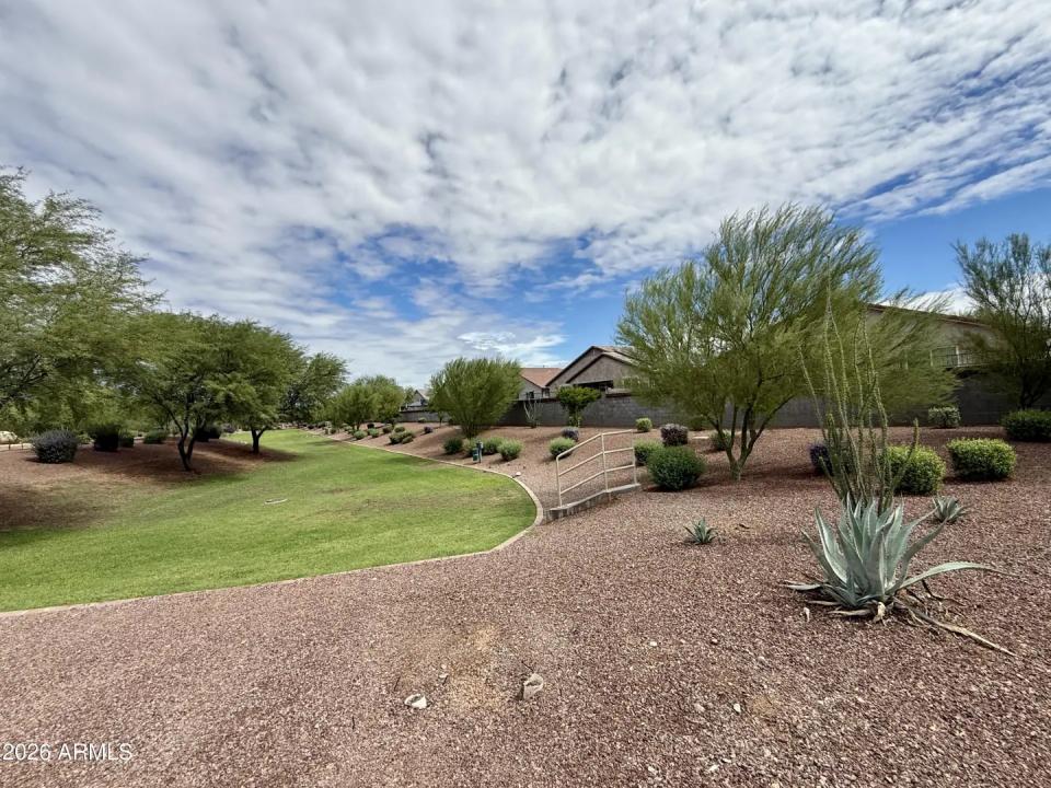 Real Estate Picture 48