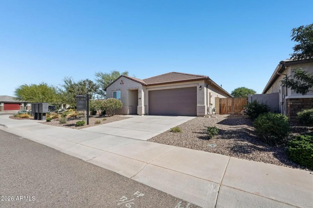 Real Estate Picture 3