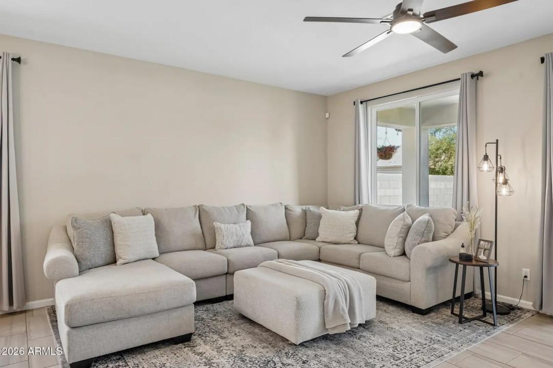 Real Estate Picture 13