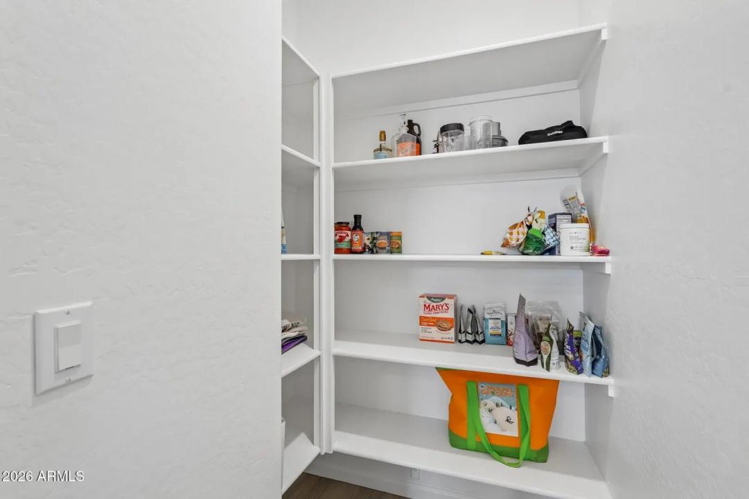Real Estate Picture 11