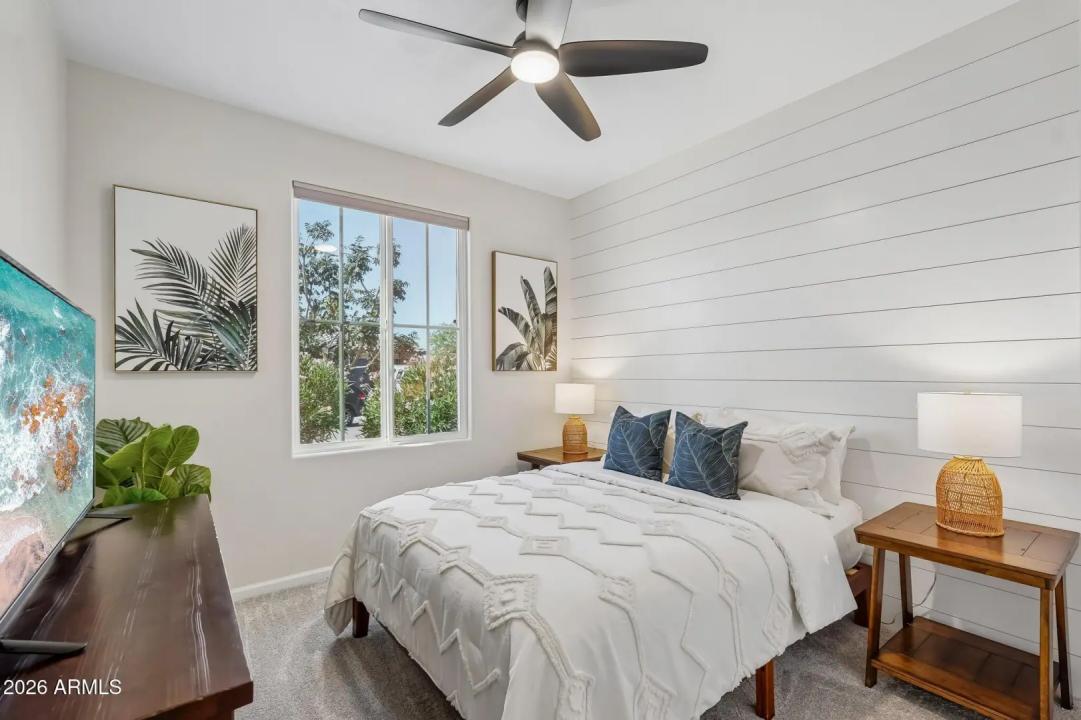 Real Estate Picture 20